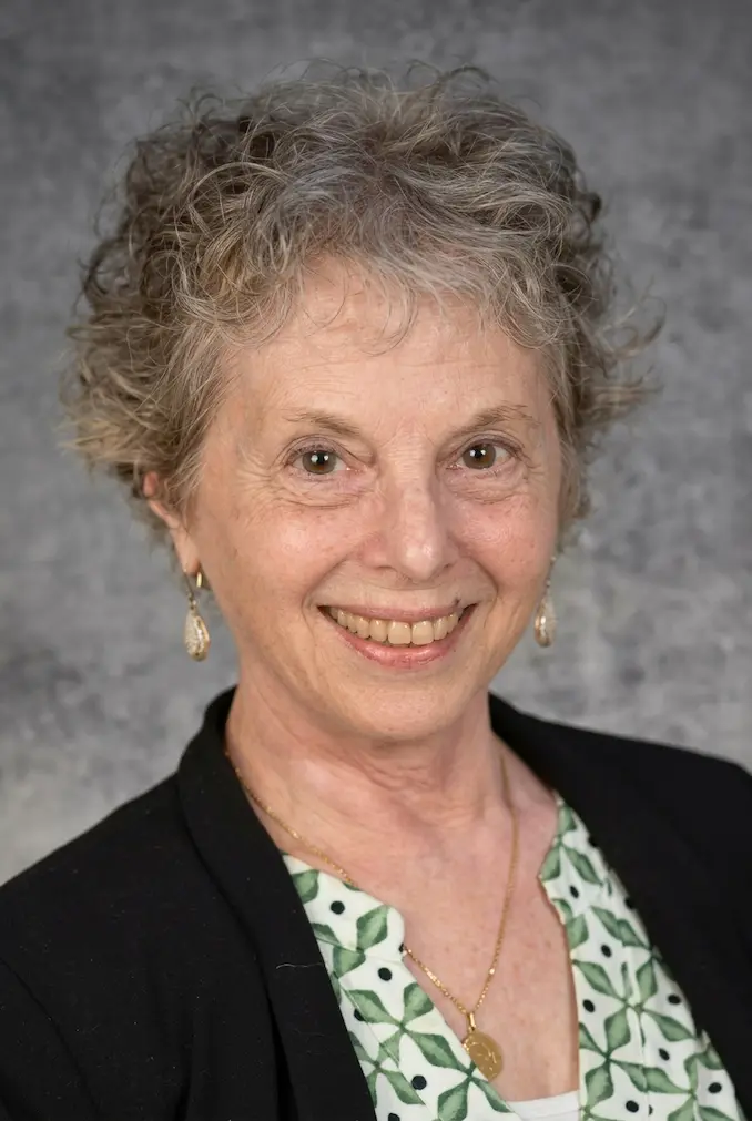 Portrait of Nicki Cohen